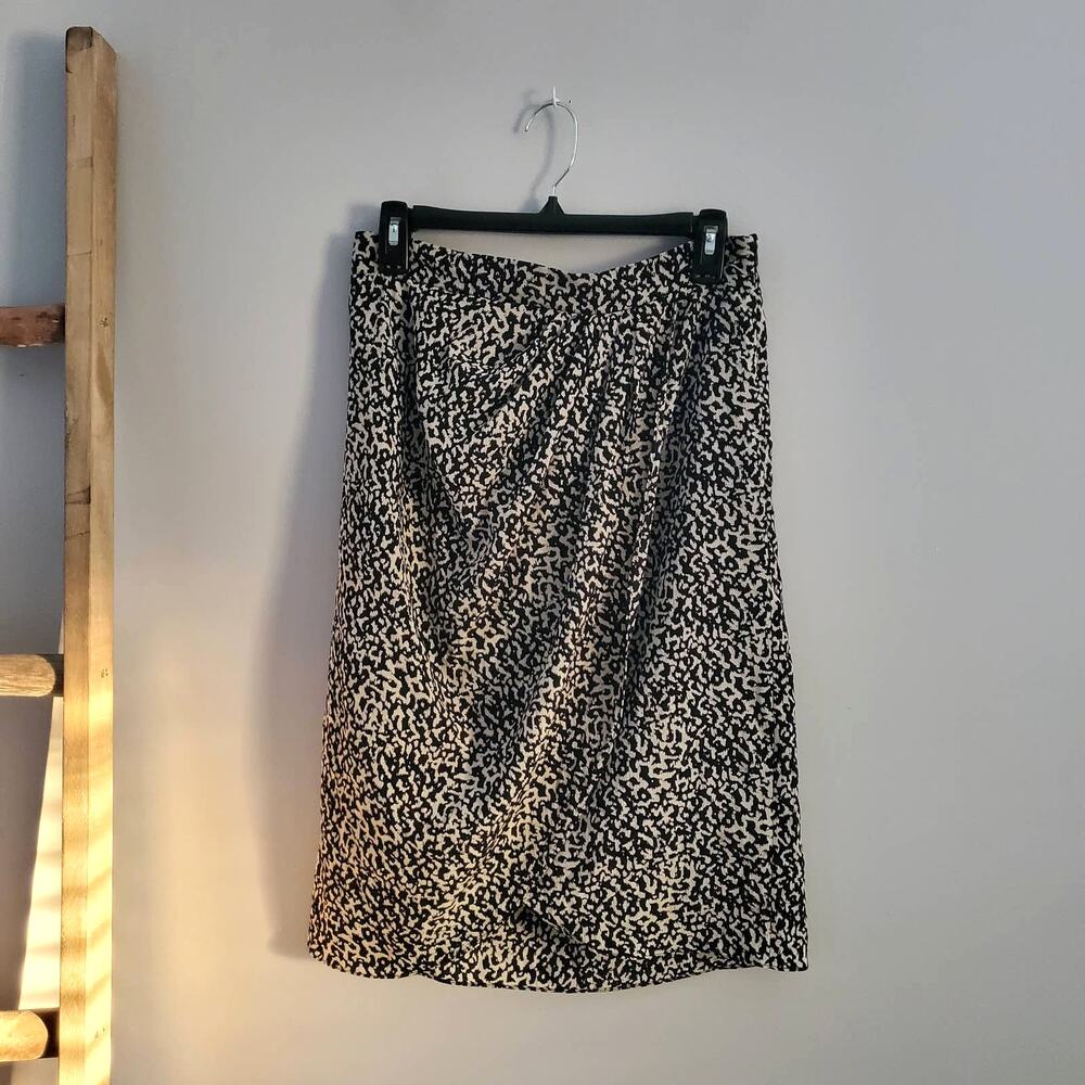 Lucy Paris Faux Wrap Pleated Lightweight Pull On Midi Skirt Black & White M